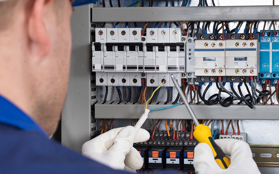 électricien de maintenance Pontoise